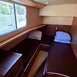 Vintage à Bord D'une Péniche à Chenillé-champteussé, 8-10 Pers, Grand Espace Extérieur - Api-1-46-12