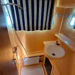 Vintage à Bord D'une Péniche à Chenillé-champteussé, 8-10 Pers, Grand Espace Extérieur - Api-1-46-12 Botel