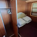 Vintage à Bord D'une Péniche à Chenillé-champteussé, 8-10 Pers, Grand Espace Extérieur - Api-1-46-12 *