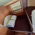 Vintage à Bord D'une Péniche à Chenillé-champteussé, 8-10 Pers, Grand Espace Extérieur - Api-1-46-12 Botel