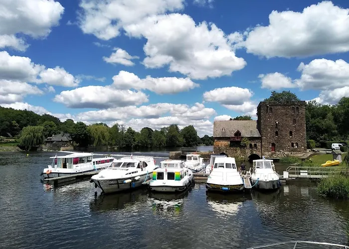 Sejour Vintage A Bord D'une Peniche A Chenille-champteusse, 8-10 Pers, Grand Espace Exterieur - Api-1-46-12 Chenillé-Changé